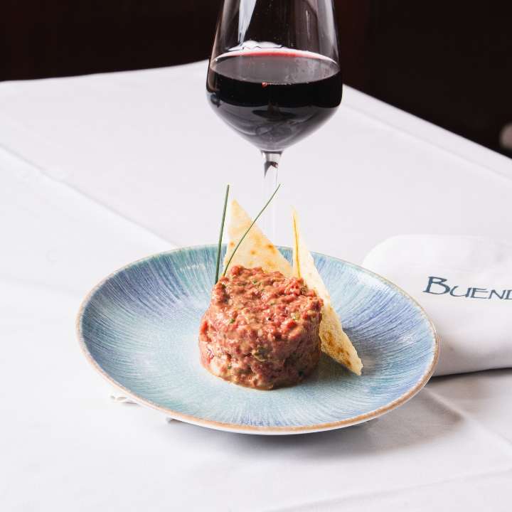 steak-tartar-buendi-narvaez